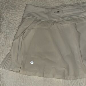 Lulu lemon skirt white